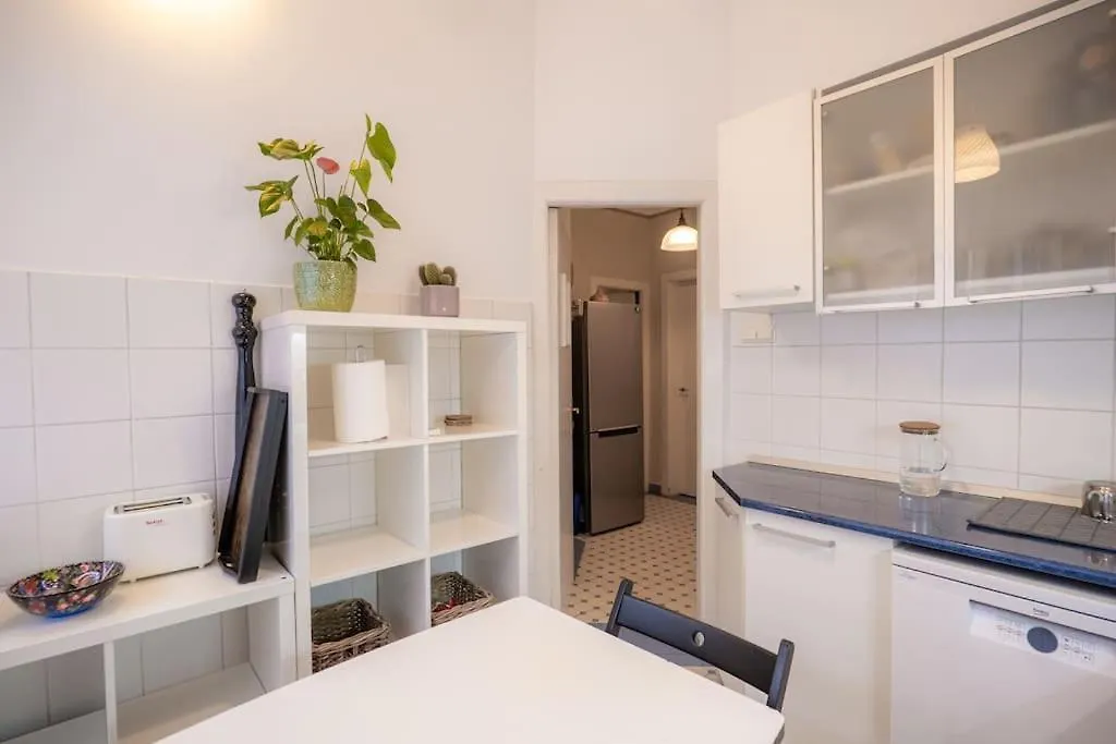 Apartament Burghez Bucharest 0*,  Romania
